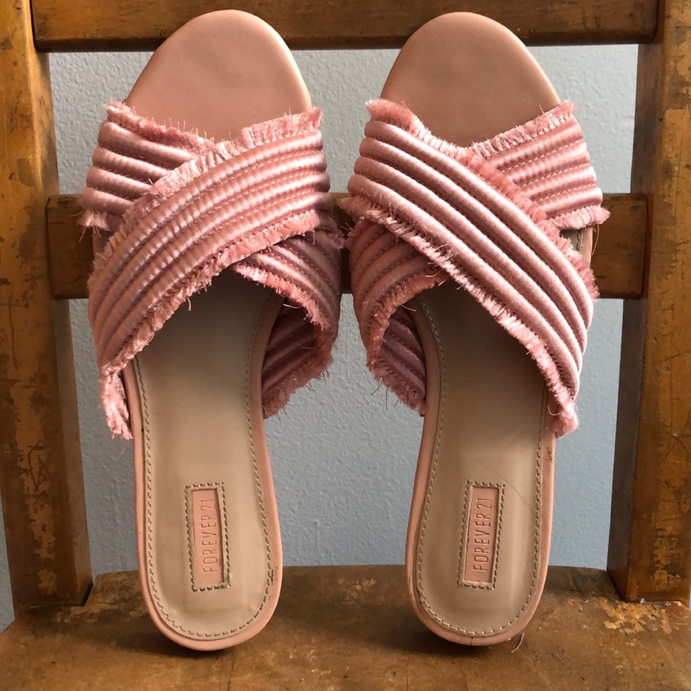 Forever 21 slides